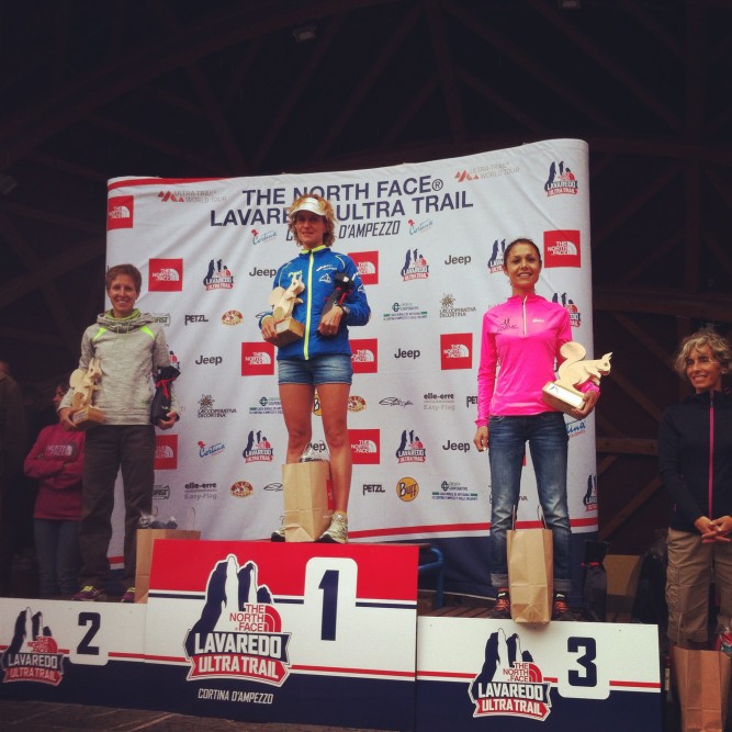 Podium femmes Cortina Trail